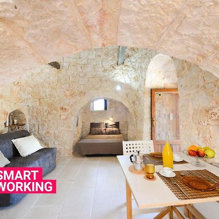 فيلا I Trulli Del Ciliegio Con Giardino By Wonderful Italy أوستوني المظهر الخارجي الصورة